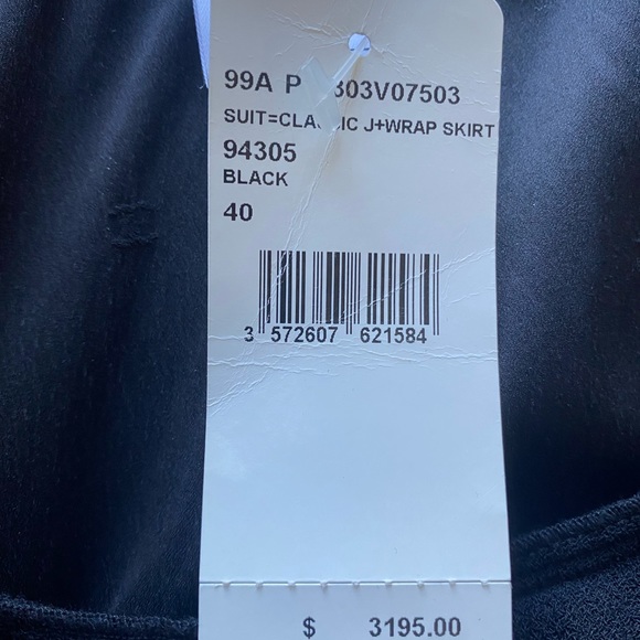 NWT $3195 Chanel 💯% authentic wool/silk 2 pc suit - Picture 15 of 16